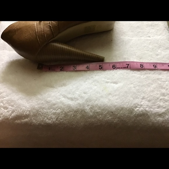 Yoke Heeled Ankle Boots - Picture 7 of 8